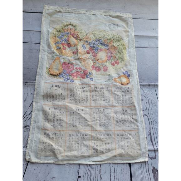 Vintage 1994 Calendar Dish Kitchen Towel Pears Fruit Berries Dishes - Picture 9 of 9